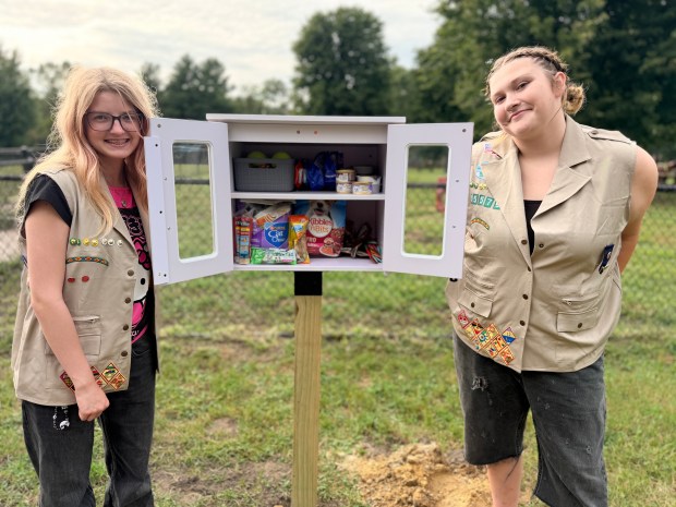 Girl Scout Troop Builds Pet Pantry in Portage’s Woodland Park