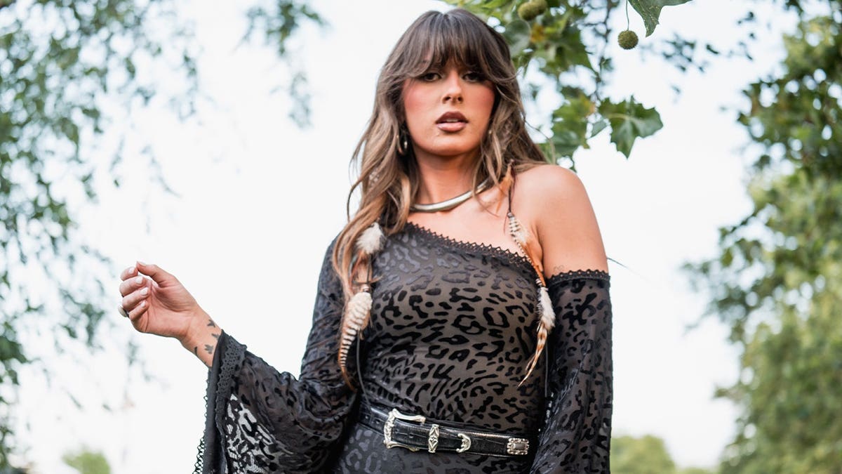 Ella Langley’s ‘Choosin’ Texas’ Makes Billboard History
