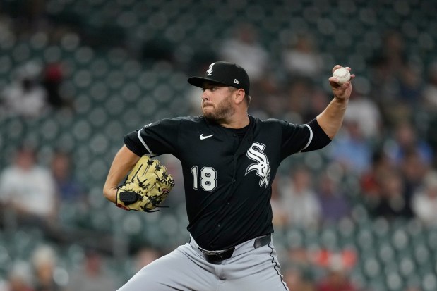 Chicago White Sox Fall to Houston Astros in Series Opener