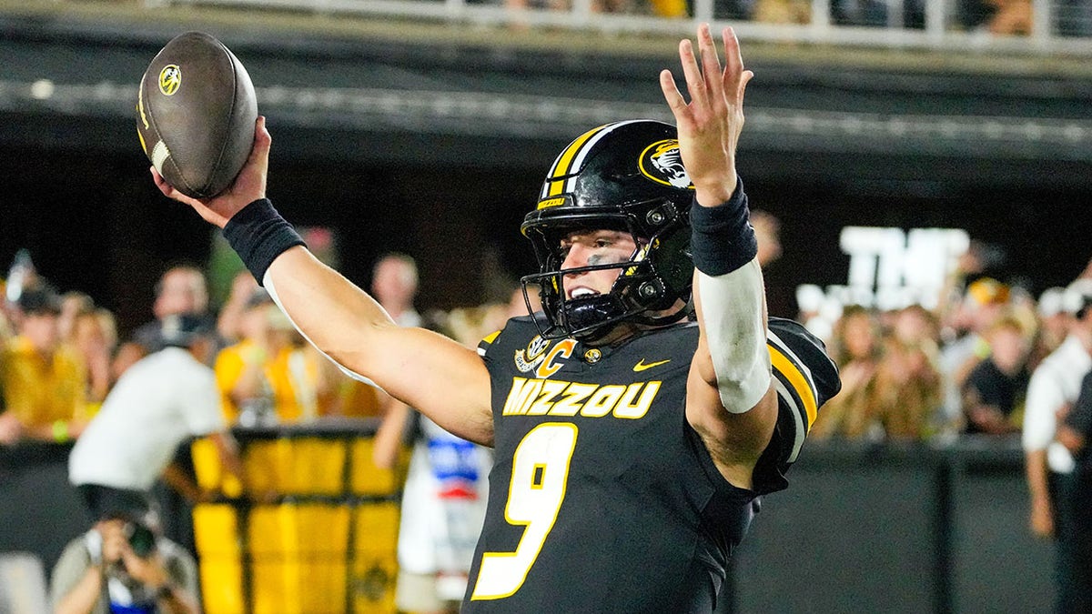 Reviving the Kansas-Missouri College Football Rivalry