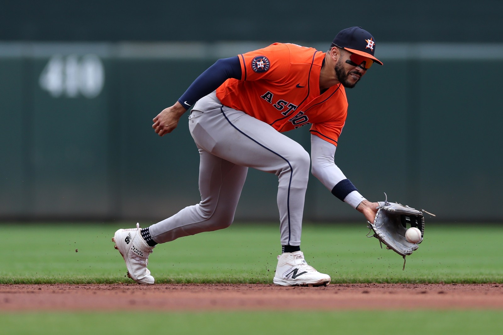 Carlos Correa’s Potential Position Change as Astros Eye Playoff Spot