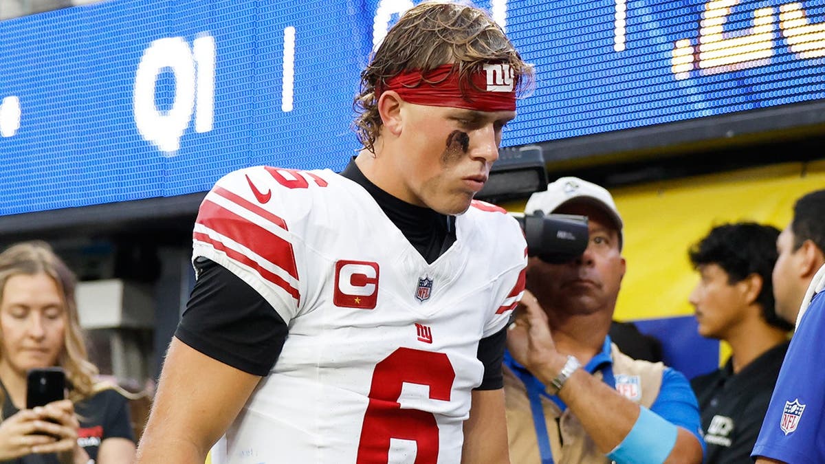 Jaxson Dart’s Knee Injury Puts Giants Season in Question