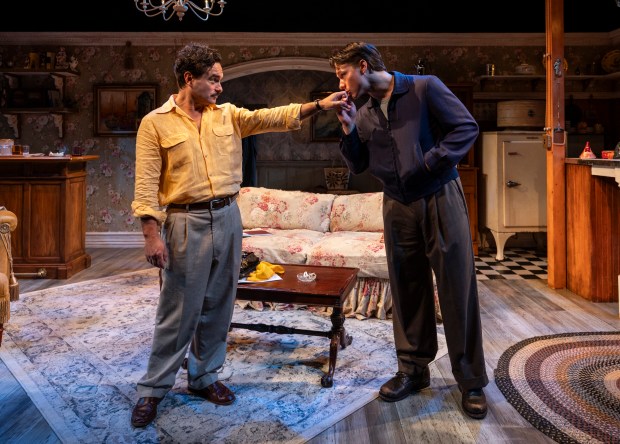 Johnny Galecki Shines as Tennessee Williams in ‘Kowalski’
