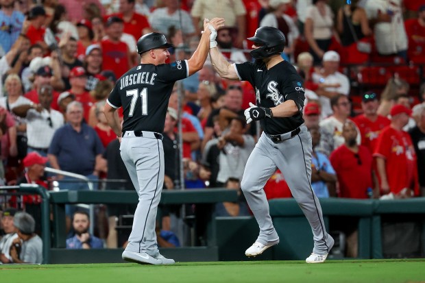 Chicago White Sox Edge Past Cardinals with Dramatic Ninth-Inning Home Run