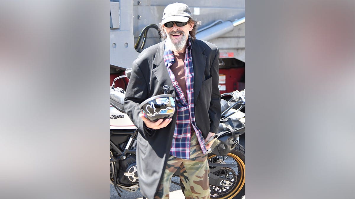 Judd Nelson’s Rare Appearance and Brat Pack Reflections