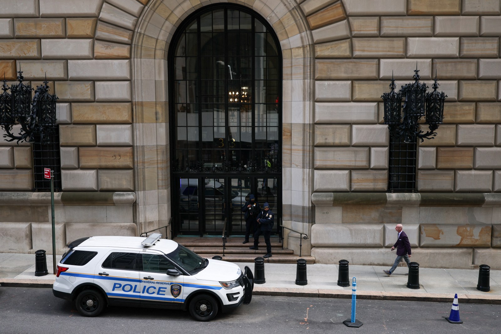 European Countries Repatriate Gold Reserves Amid Geopolitical Unrest
