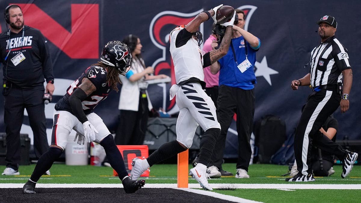 NFL Teams Facing Early Season Challenges