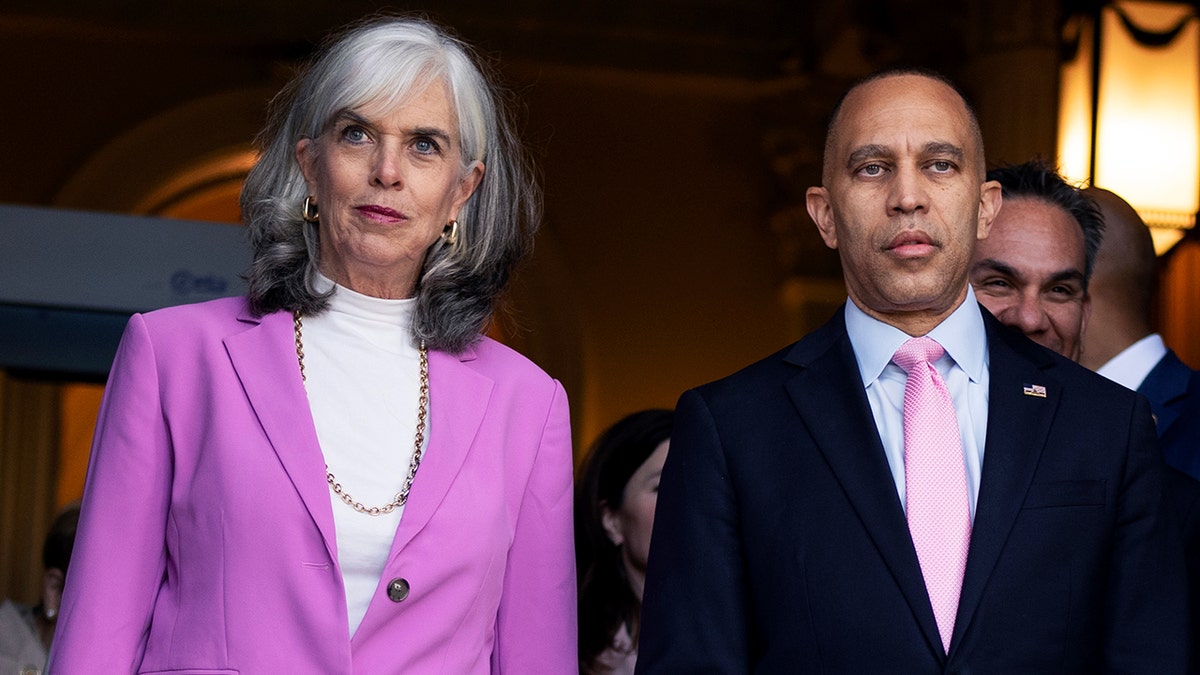 Jeffries Considers Action Against Democrats Who Broke Ranks