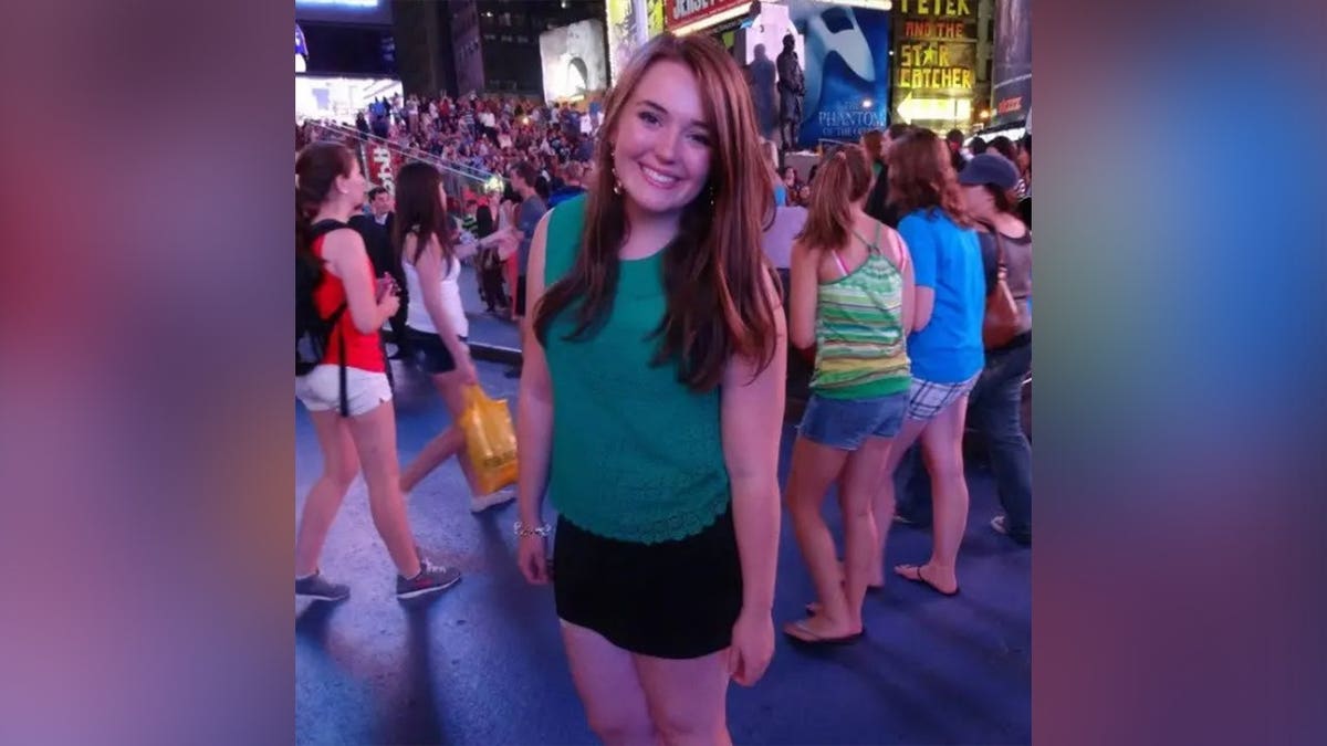 Controversy Surrounds Filmmaker’s Reaction to Violent Incident in Times Square