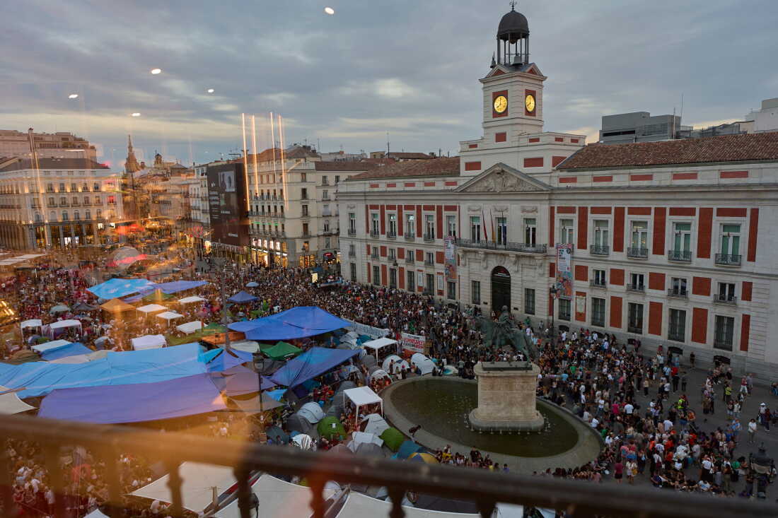 Protests Erupt in Madrid Over Housing Crisis and Eviction of Elderly Resident