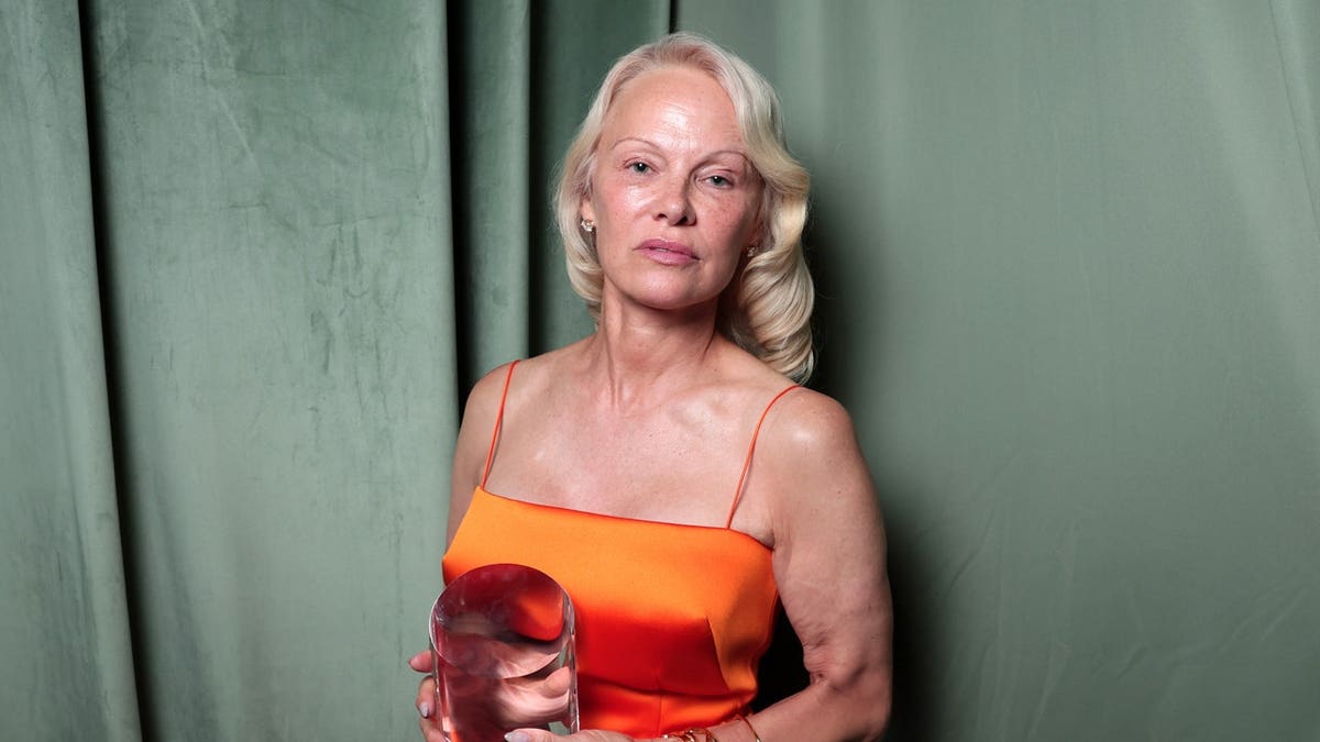 Pamela Anderson’s Journey to Overcome Hepatitis C and Rebuild Her Career