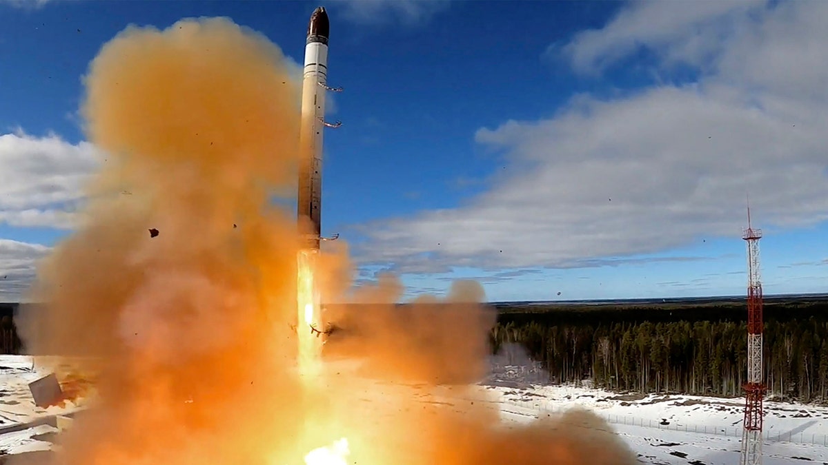 Russia Prepares Test for New Ballistic Missile Challenge