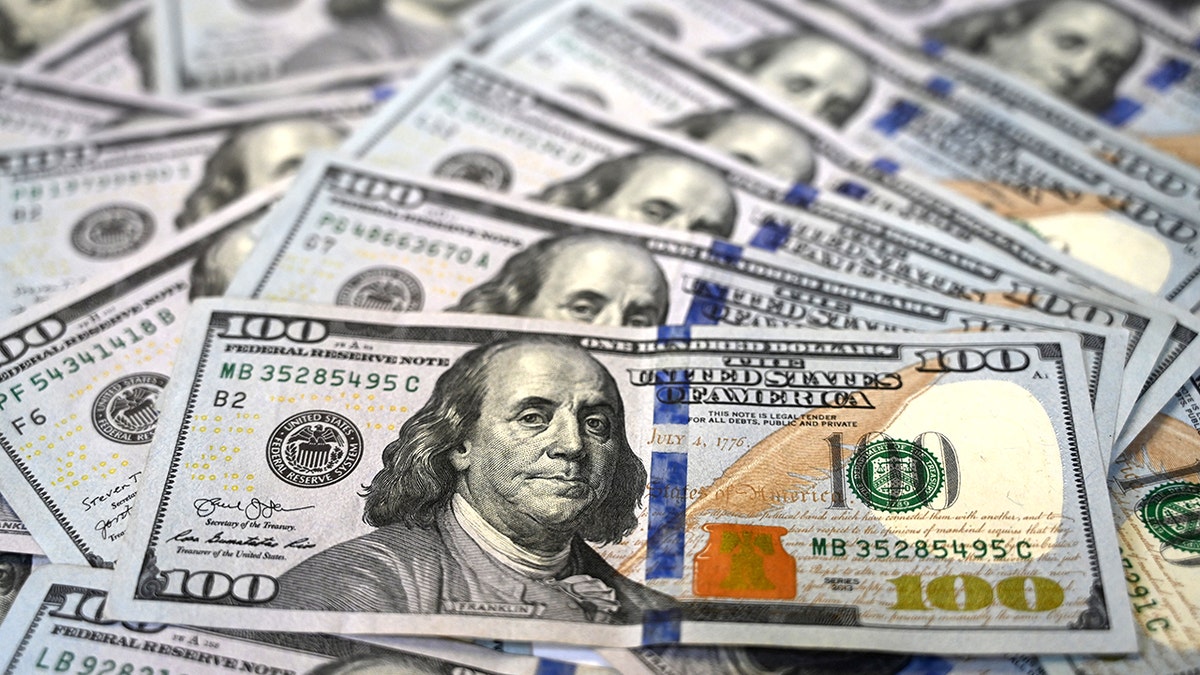 Iowa Official Criticizes Ban on Direct Cash Payments