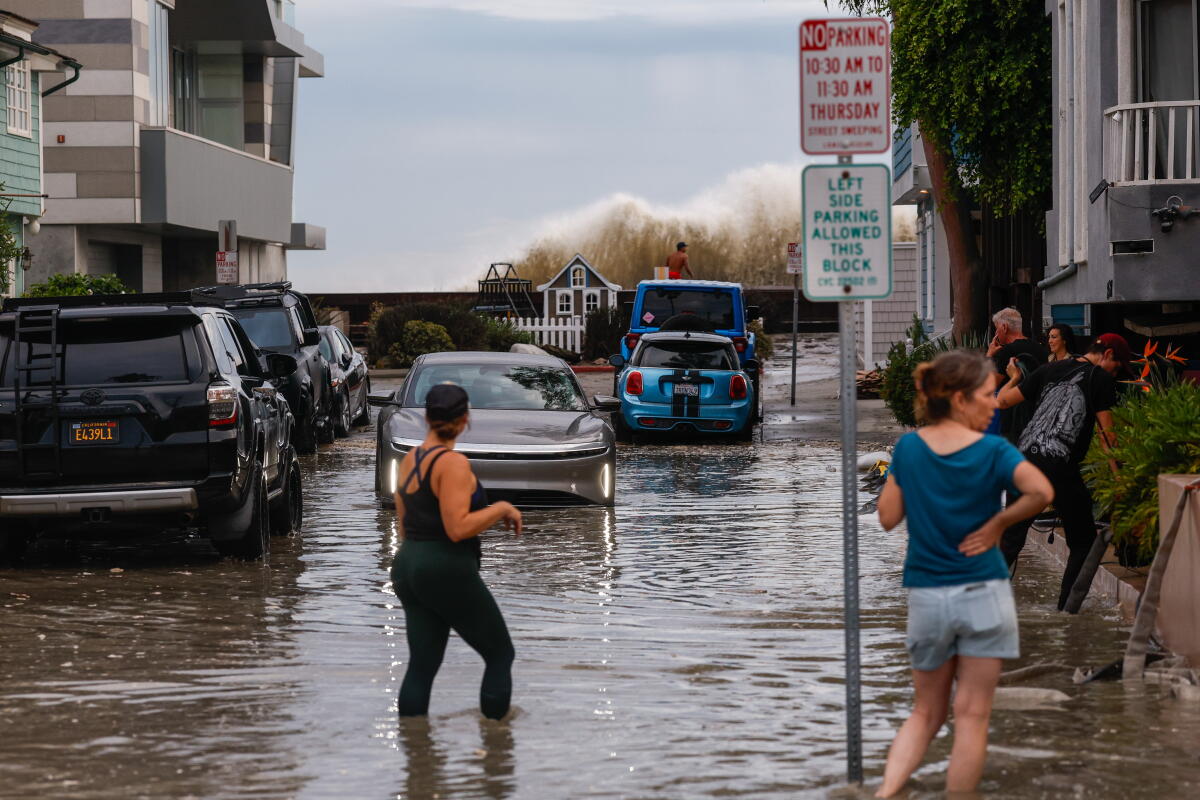 Officials Warn of Health Risks from Humidity and Heat in Southern California