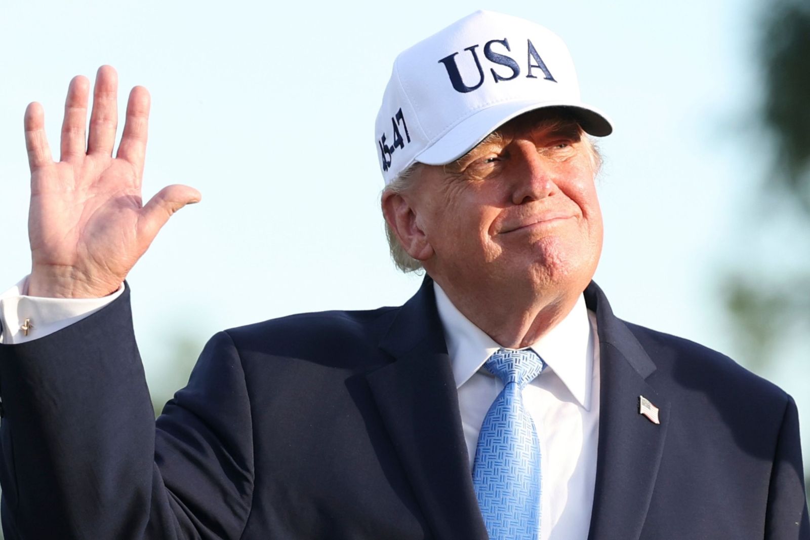 President Trump to Reveal Announcement from Oval Office