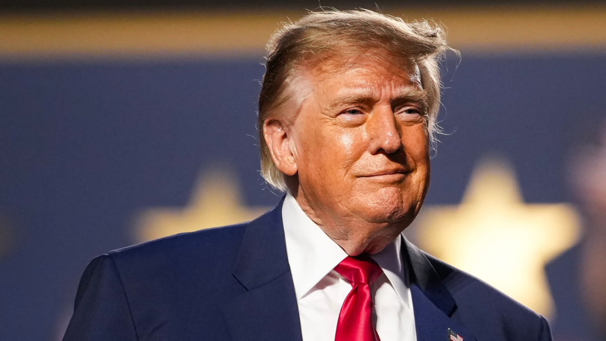 Trump Faces Backlash Over $5,000 Payout Promise Amid Midterm Elections