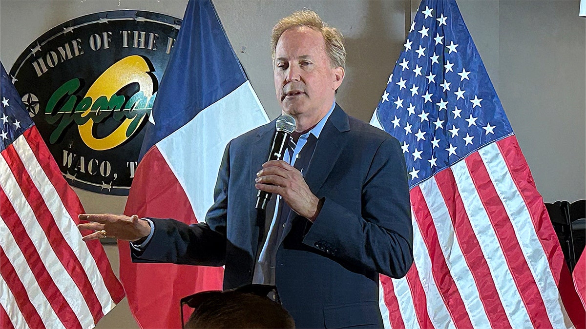 George W. Bush Bypasses Paxton in Republican Fundraising Efforts