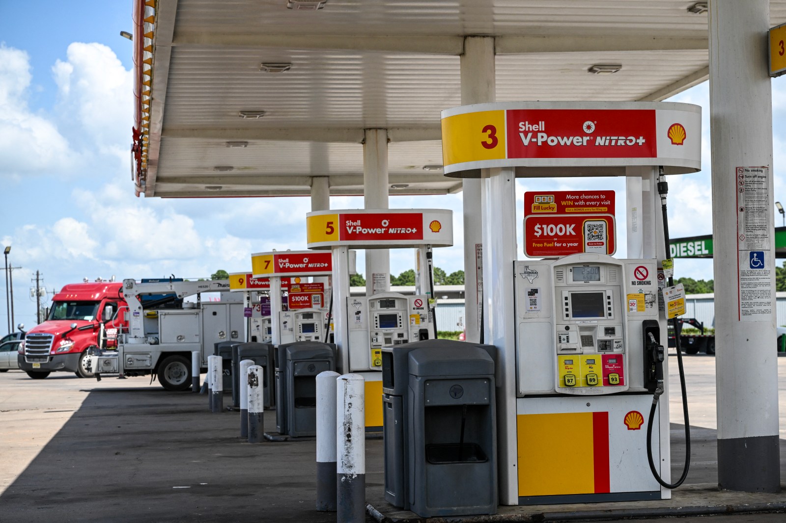 Labor Day Gas Prices Expected to Hit Record Highs