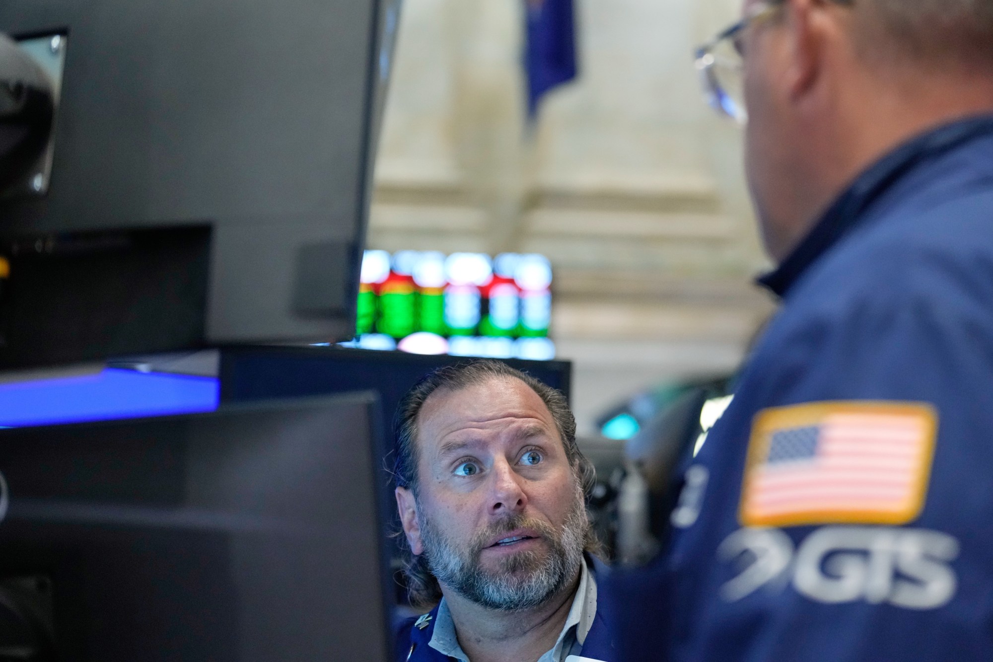 Stocks Rise as Oil Prices Ease