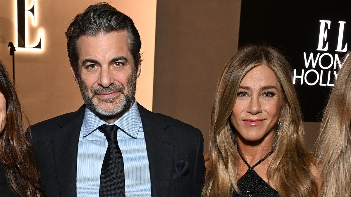 Jennifer Aniston and Jim Curtis: A Candid Interview and Connection