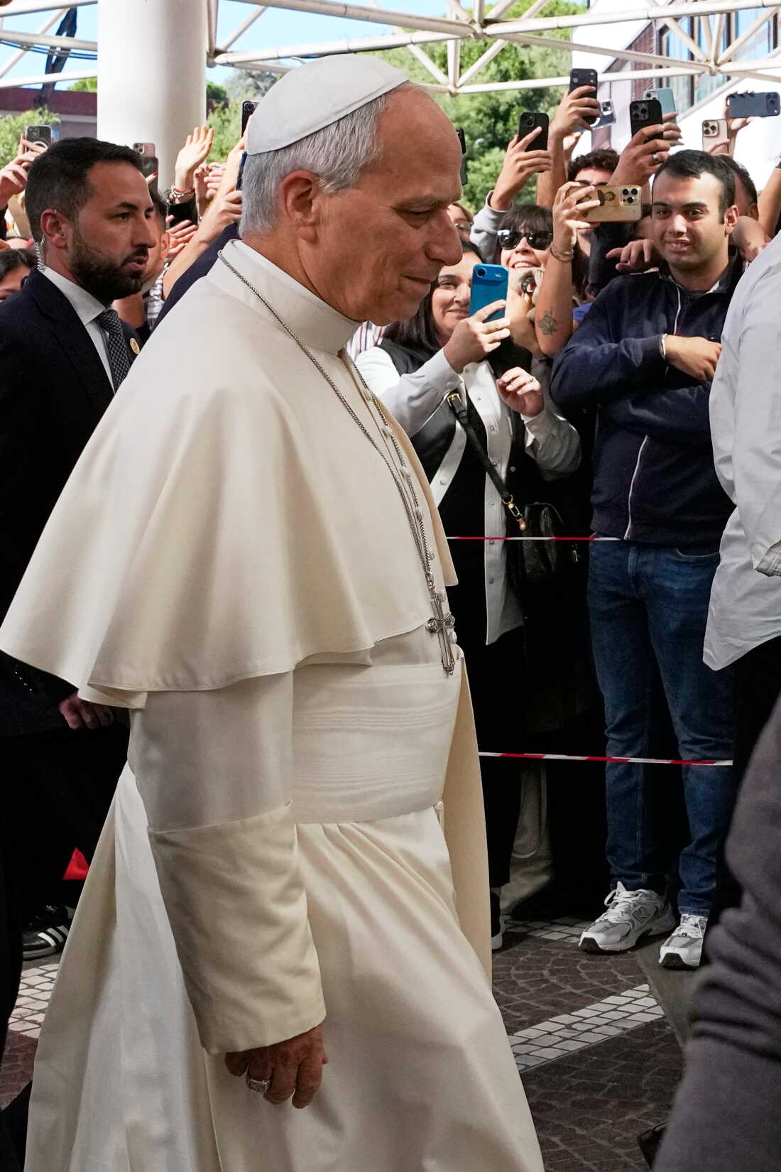 Pope Leo XIV Undergoes Successful Lung Surgery