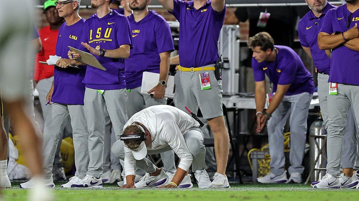 Thursday Nightcaps: Weekend Sports Preview and Lane Kiffin’s Complaints