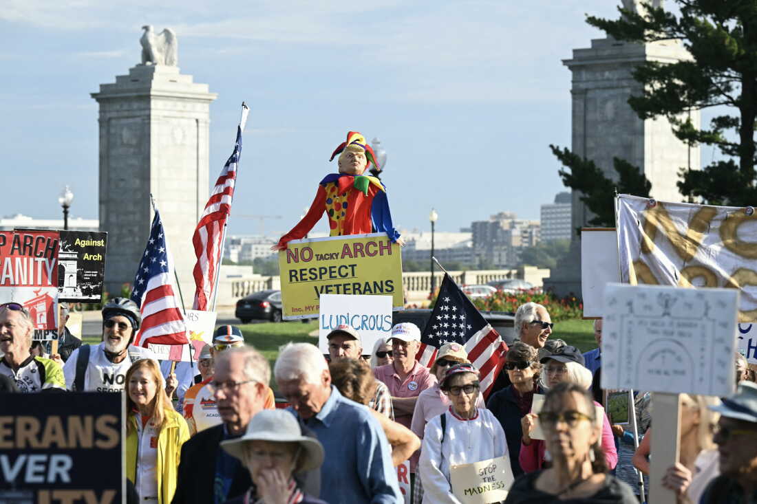 Protest Against Proposed Trump Arch Draws Activists and Concerns