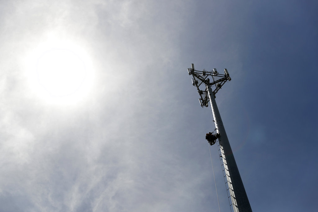 Addressing America’s Rural-Mobile Divide with Satellite Technology