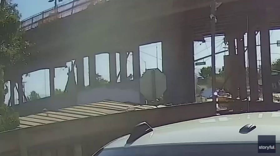 Small Plane Crash on San Jose Highway Captured on Dashcam
