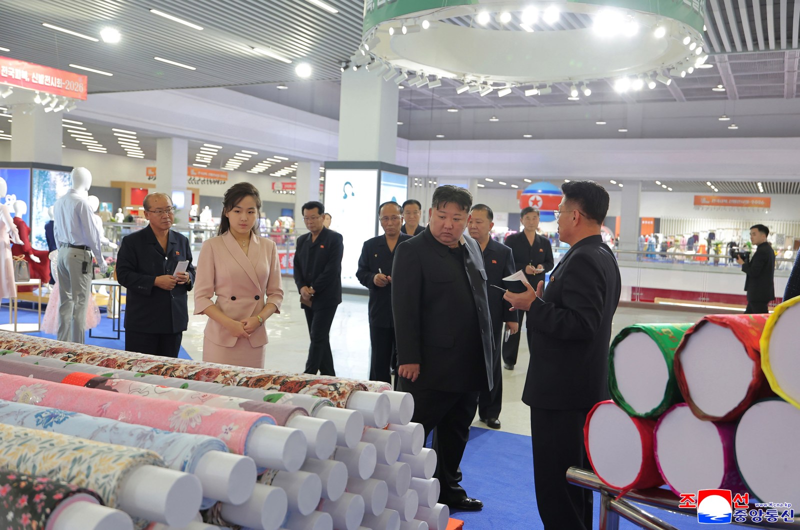 Kim Jong Un Appears Publicly Amid Unfounded Death Rumors