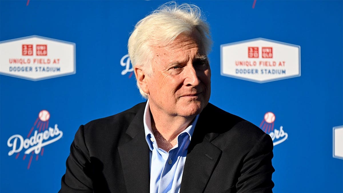 Mark Walter’s Firm Stance Amid Investigation and Sales
