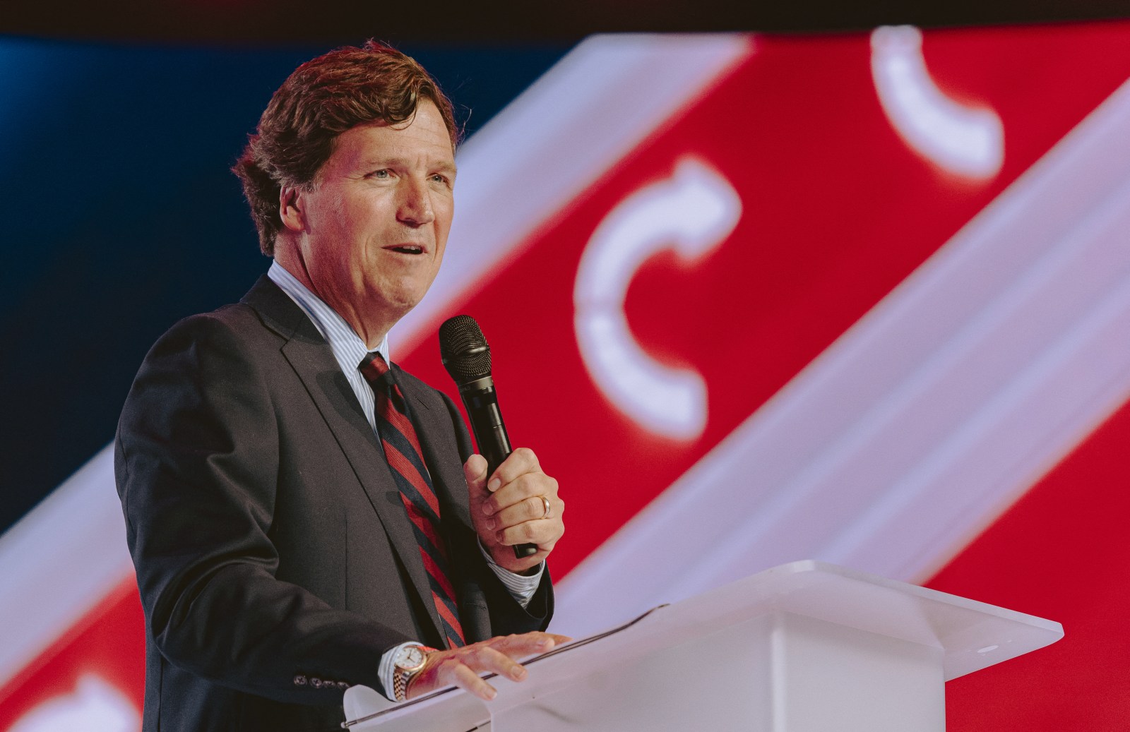 Poland Demands Tucker Carlson Apologize for WWII Comments