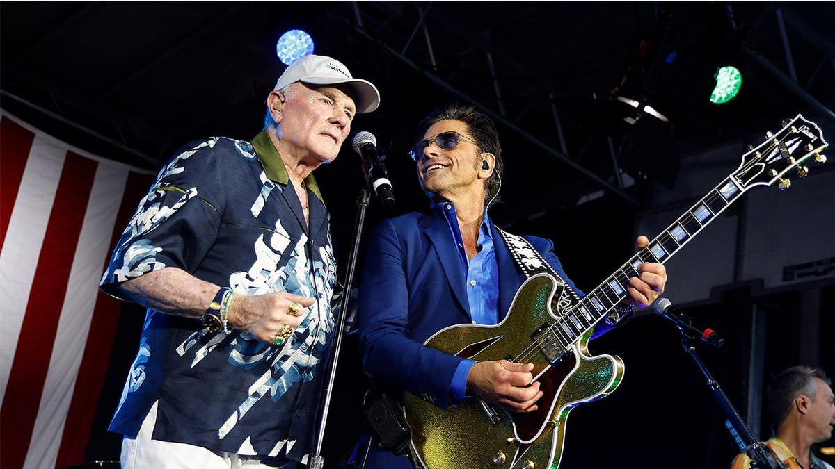 John Stamos and Mike Love’s Emotional Performance at the Ryman Auditorium