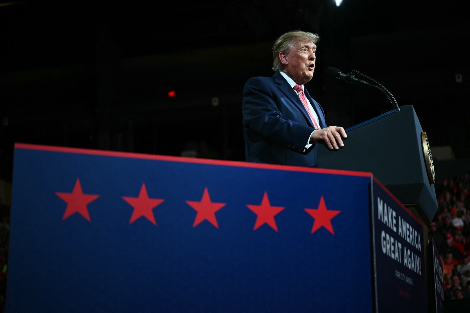 Trump and Bloomberg’s Financial Influence in Midterms
