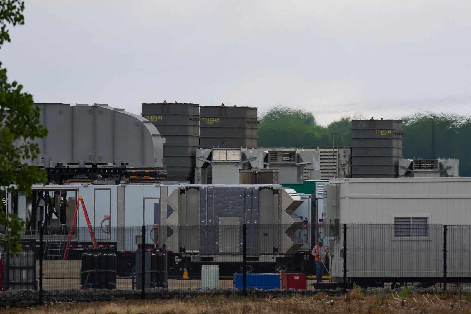 Memphis Considers Pause on Data Center Development Amid AI Expansion Debate