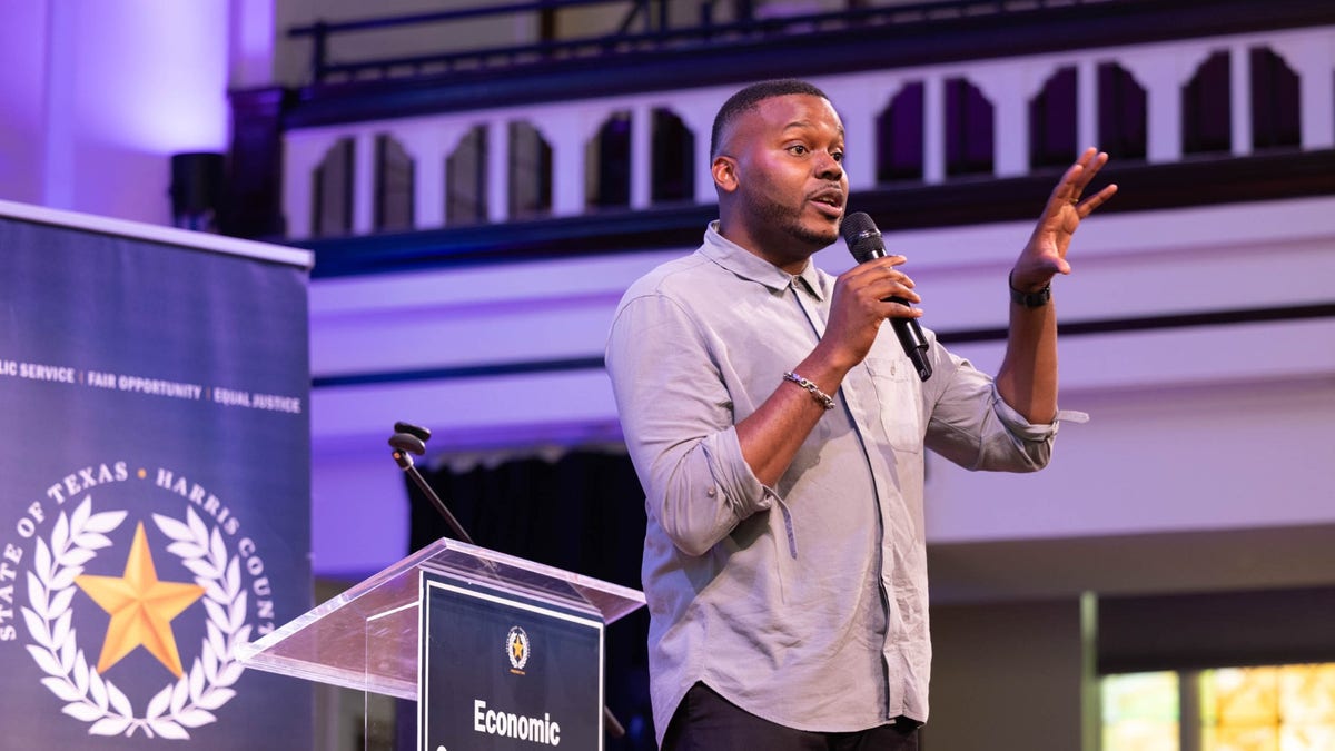 Former Mayor Michael Tubbs Advocates for Federal Support of Guaranteed Income Programs