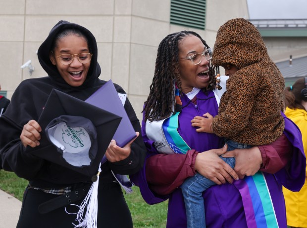 First Incarcerated Women Cohort Earns Degree from Northwestern University