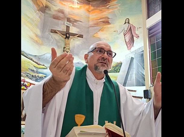 Tragic Accident Claims Priest’s Life During Livestreamed Mass