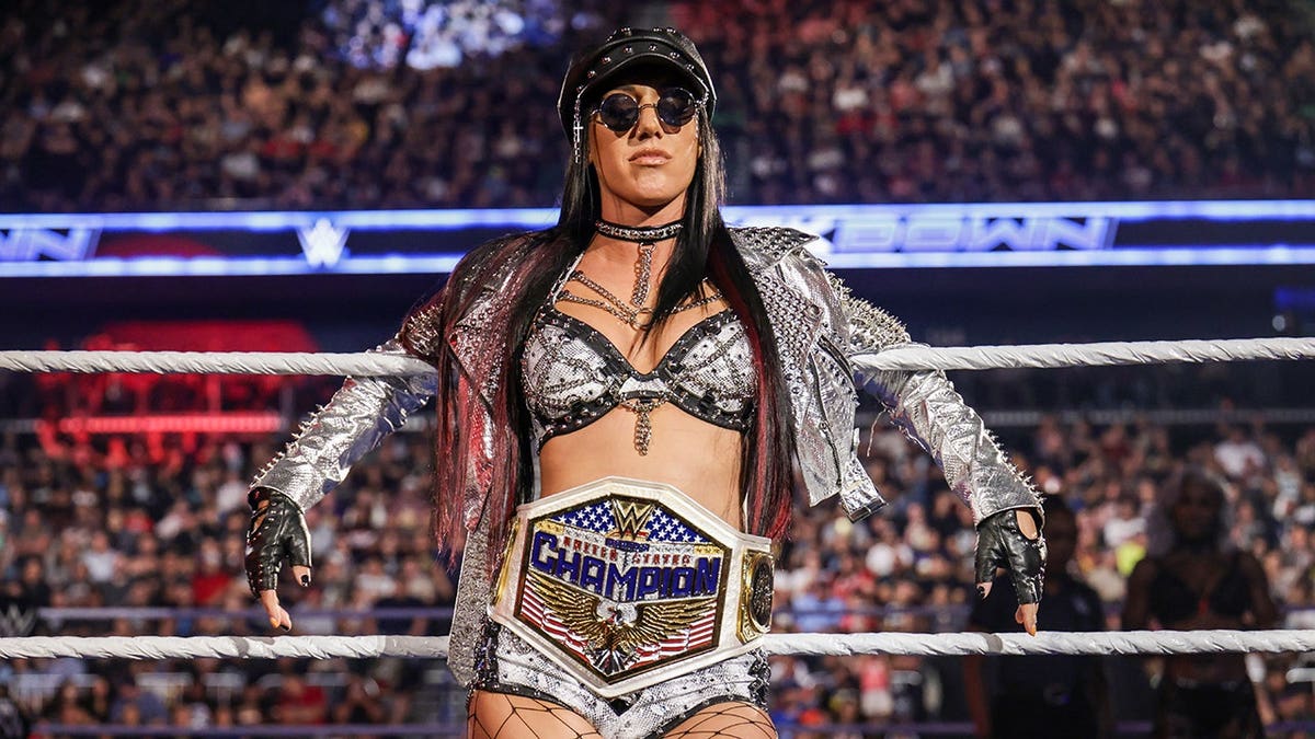 Jacy Jayne Preps for Money in the Bank Ladder Match