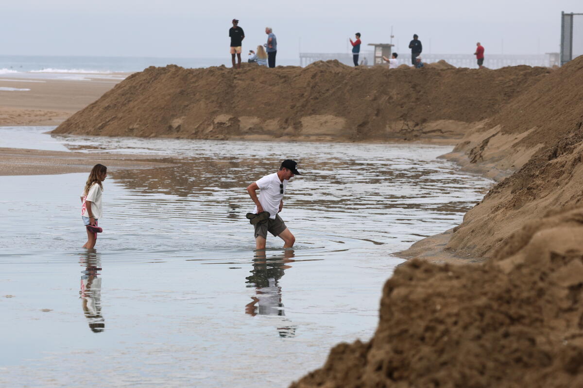 Tropical Storm Rachel Brings Coastal Flood Warnings in Southern California