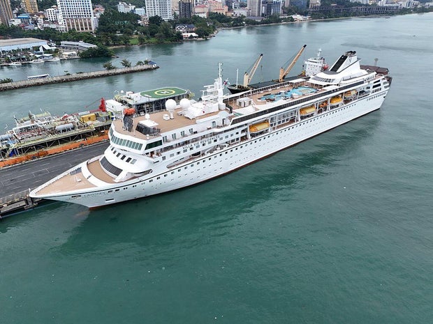 Cruise Ship Stranded in Cambodia Amid Rising Costs