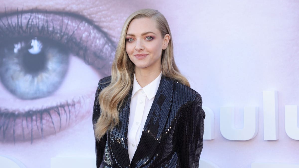 Amanda Seyfried Faces Criticism Over Elizabeth Holmes Documentary Appearance