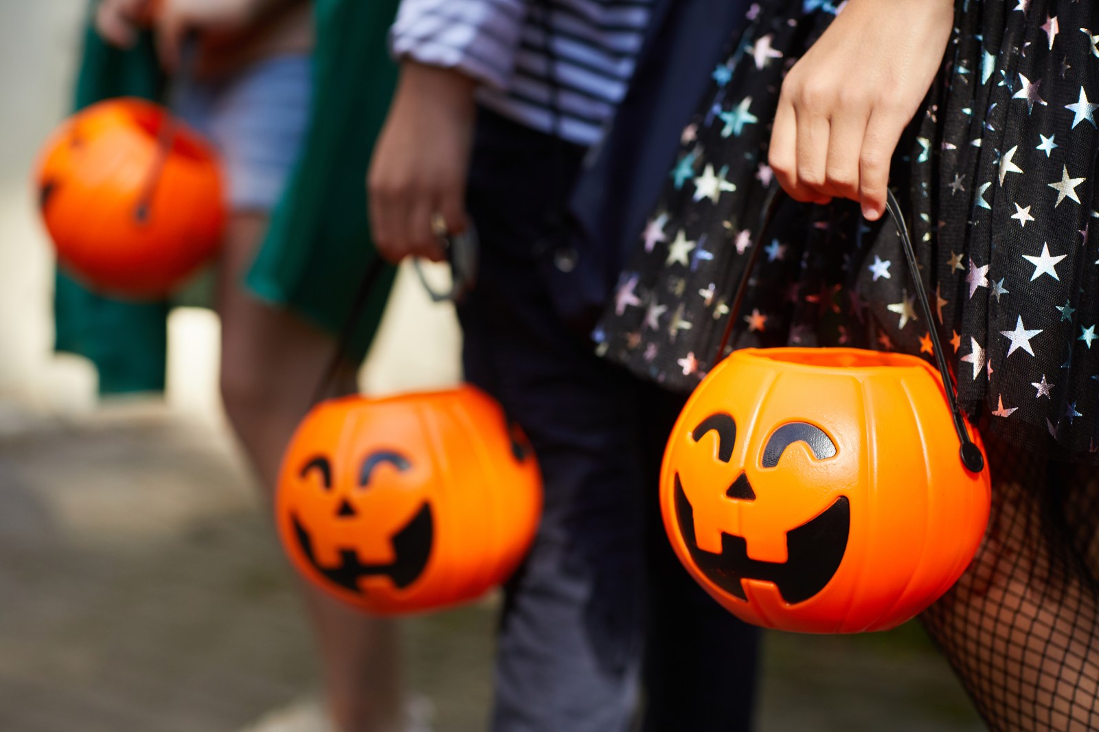 Weather Predictions for Halloween and Winter: Insights from The Old Farmer’s Almanac