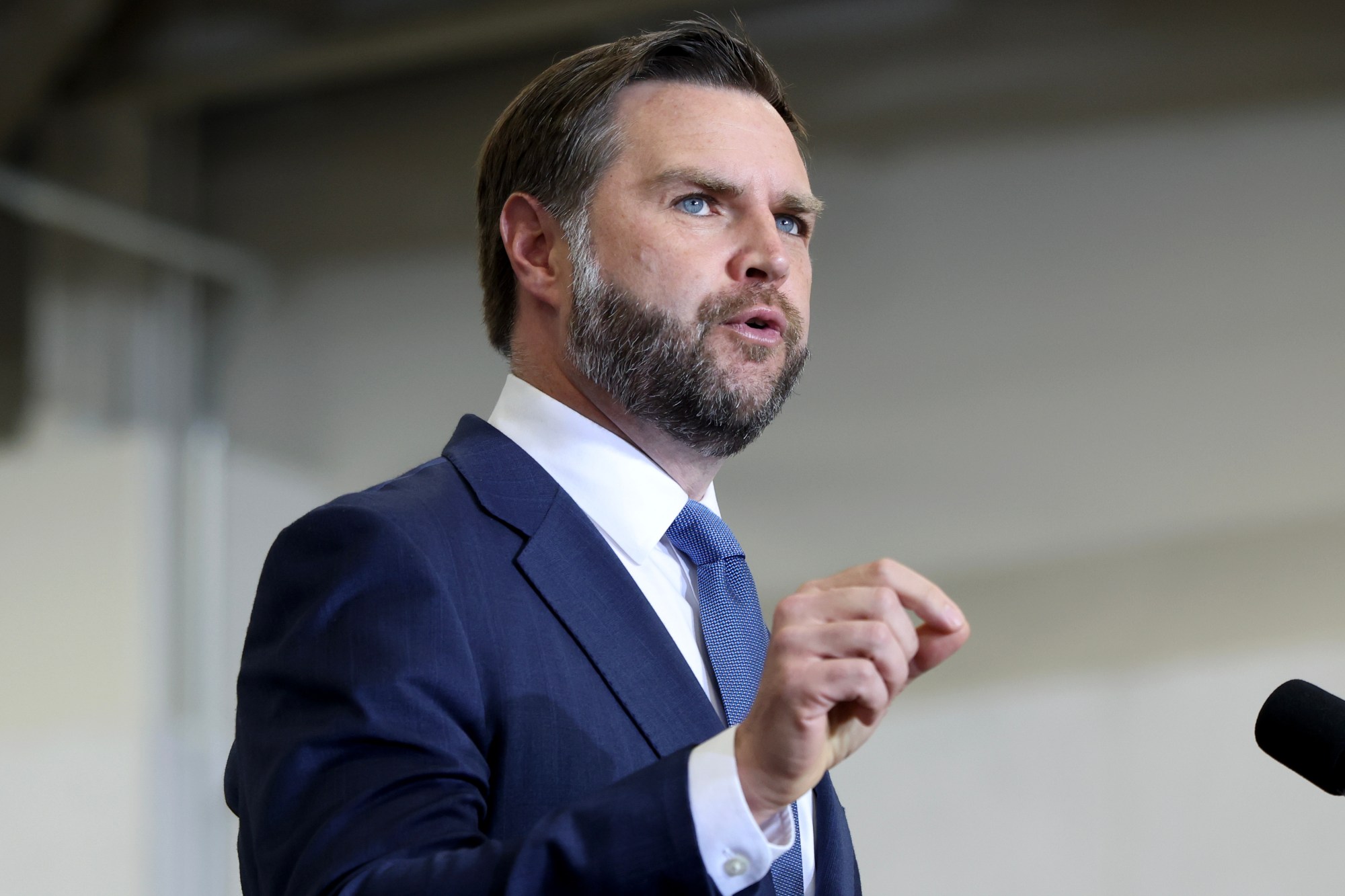 Republican Leadership Faces Challenge in Connecting with Working-Class Voters