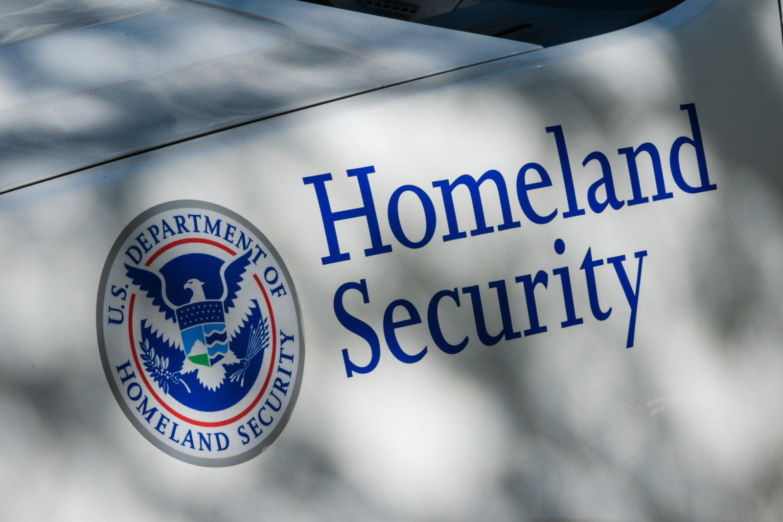Judge Blocks Trump Policy on Immigrant Biometrics